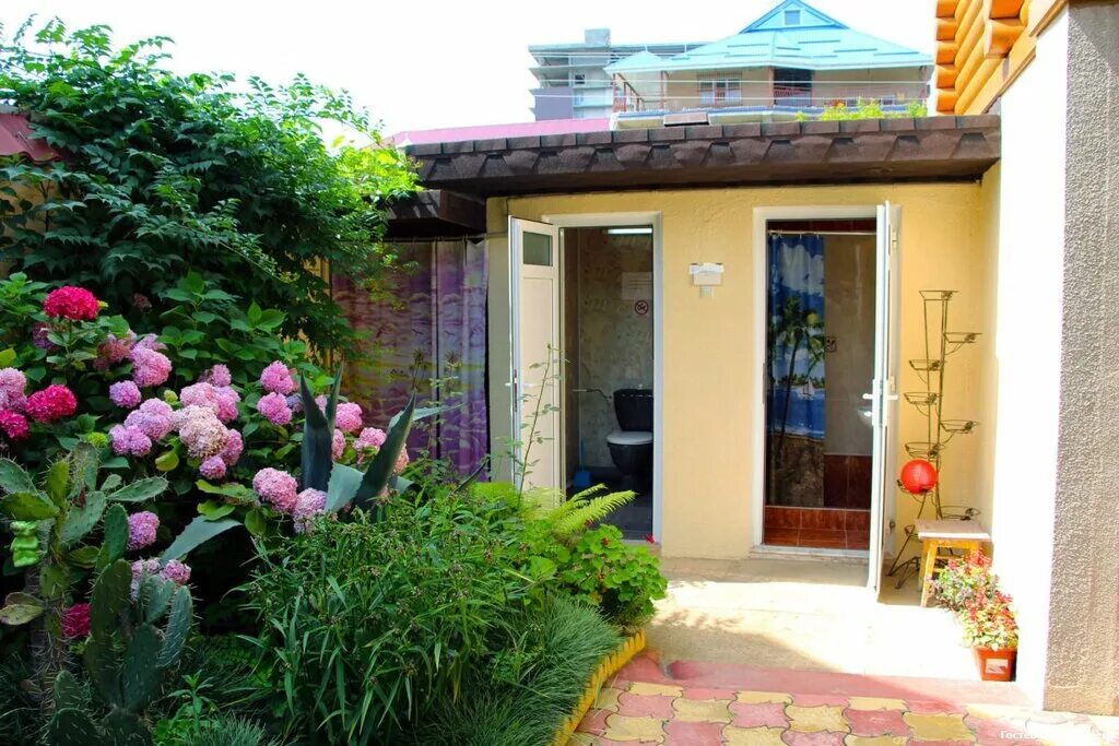 адлер улица просвещение 145/1. адлер улица просвещения море. карат просвещения 130 адлер. апартаменты адлер. адлерок гостевой дом на ул просвещения 74 а.