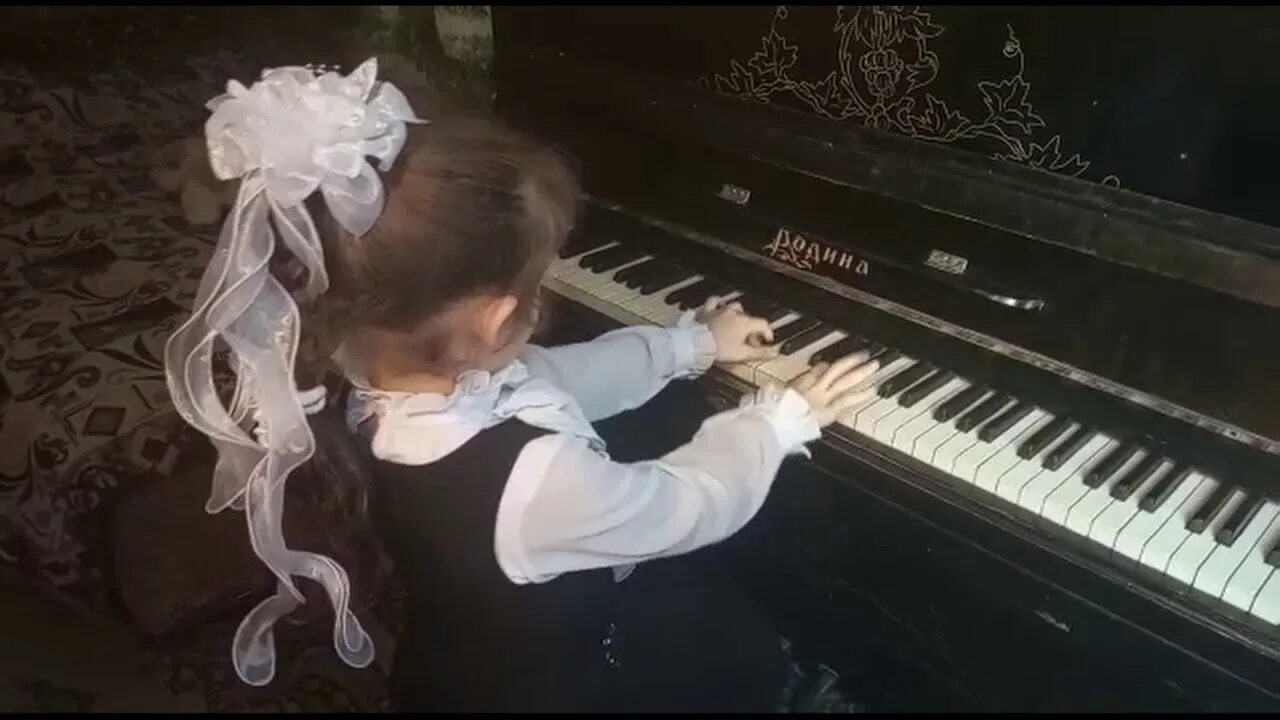Прокофьев вальс. Латышская полька фортепиано. Вальс Прокофьева детский. Вальс на пианино слушать