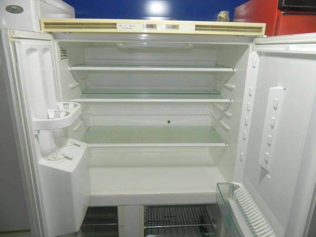 Электролюкс tr1800g холодильник. Холодильник Electrolux 1800g. Electrolux tr 1800 g. Electrolux 1800 холодильник.