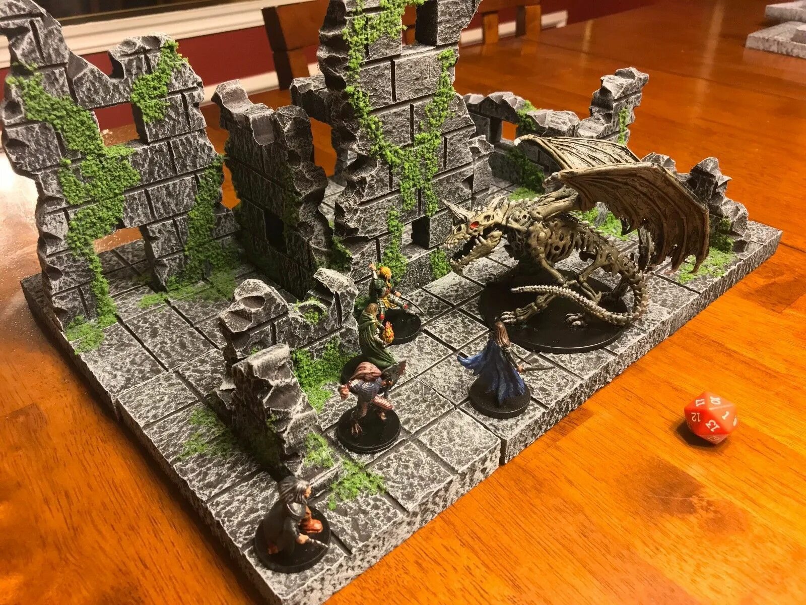 Подземелье драконов купить настольную. Terrain Tabletop 28mm. Dungeons and Dragons террейн. Террейн для ДНД. Террейн ДНД подземелья.