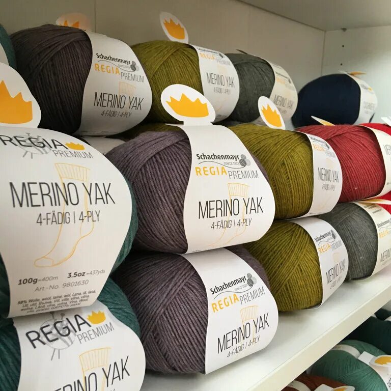 сочи магазины по рукоделию. рукоделие адлер. детские вещи на полках. хранение пряжи своими руками. рукоделие адлер.