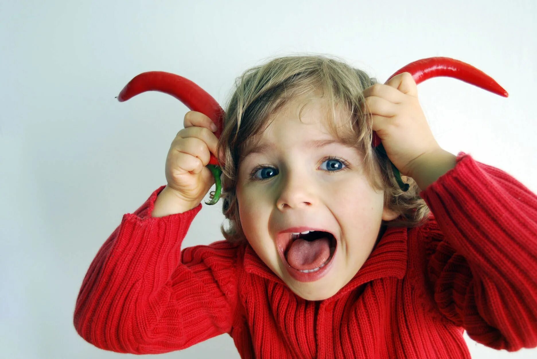 Naughty kids onion