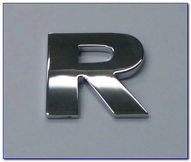 Буквы на машину купить. Эмблема автомобиля r. Марка авто с буквой r. Буква r на авто. Машина с логотипом r.