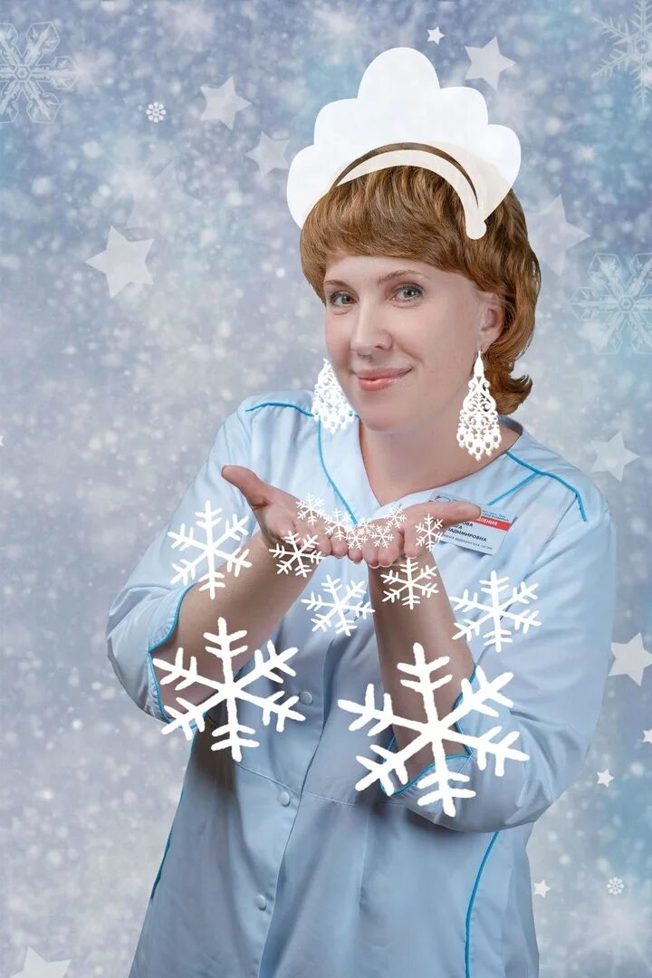 Костюм новогодний медицина. Новогодняя медсестра картинки. Рождественский медицинский топ.