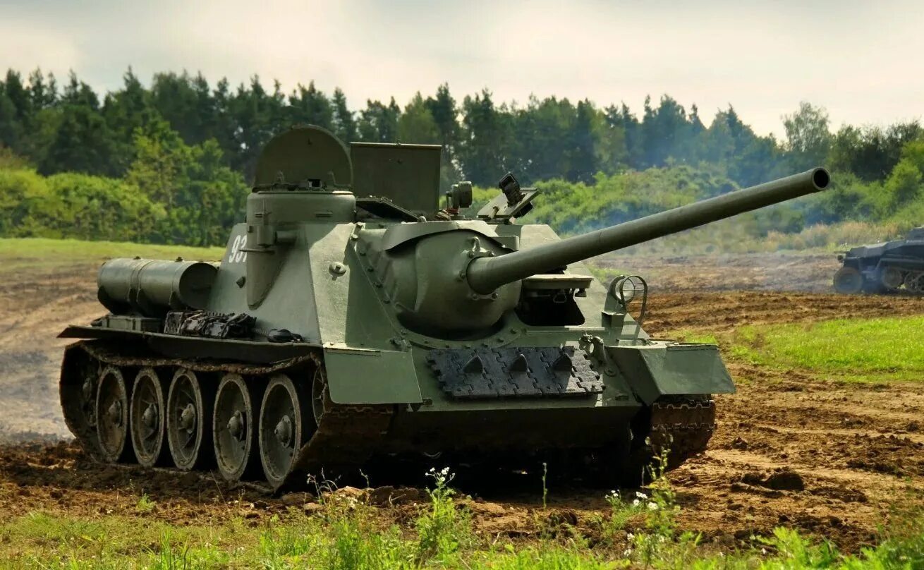 Советская самоходка су 100. Су-85 самоходная. Танк су 100. Советские танки су. Советские танки су.