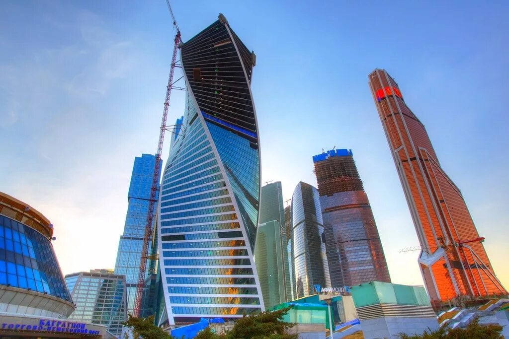 Здание в котором в настоящее время
