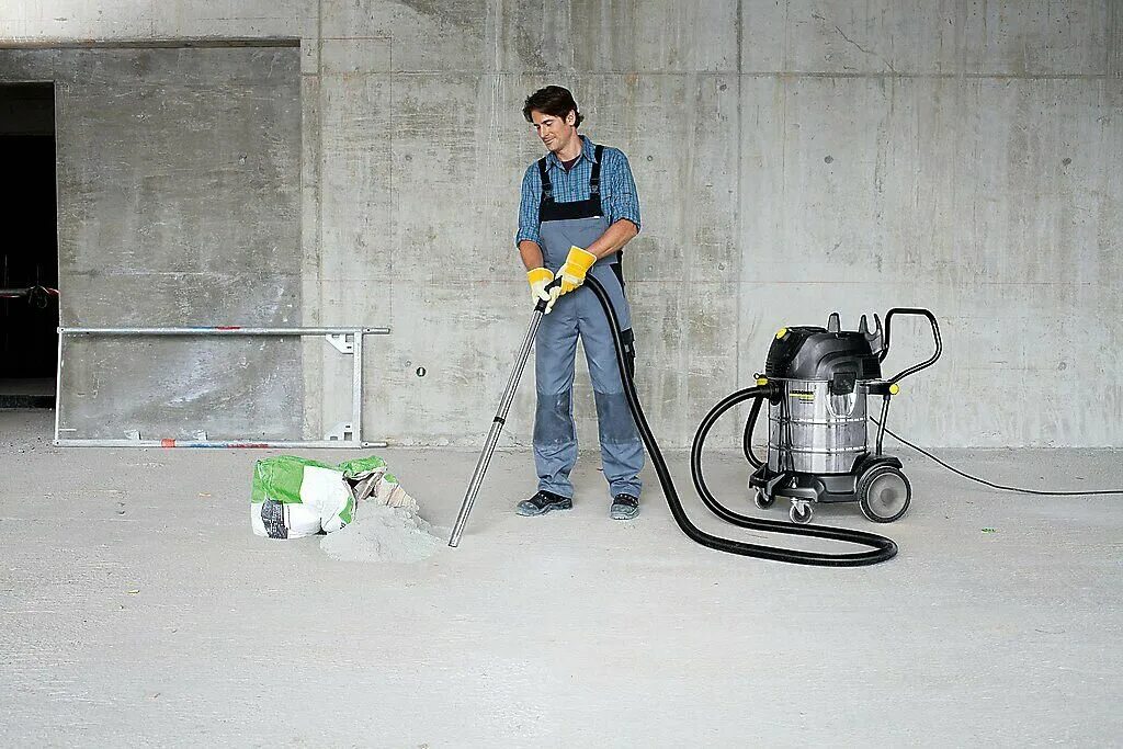 профессиональный пылесос karcher nt 75/2. клининг помещения после ремонта. обеспыливание пола. обеспыливание помещений. промальп обеспыливание.