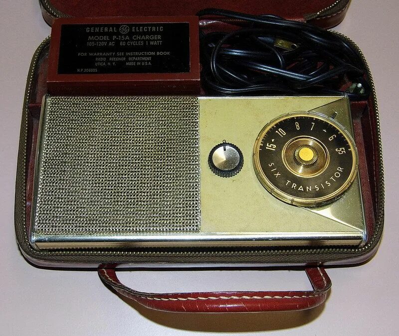 Радиоприемник General Electric. Приемник новь. General Electric Vintage. Transistor Radio рекорд. Radio model