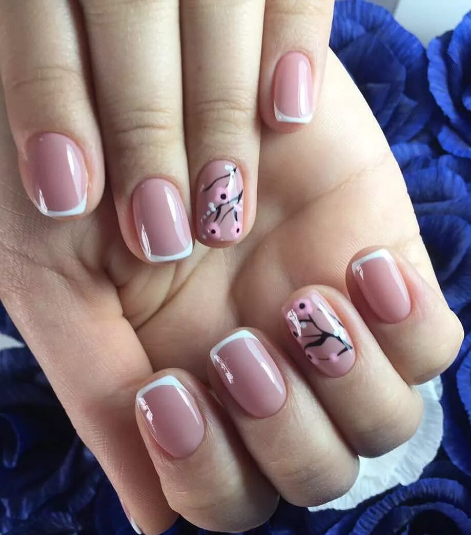 Красивый маникюр. Ногти короткие. Ногти короткие. Красивый дизайн ногтей на короткие ногти фото. Маникюр нпмкороткие ногти.