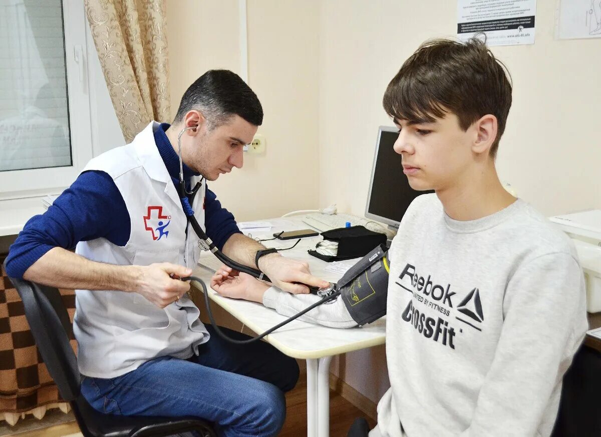 Медицинский осмотр несовершеннолетних при трудоустройстве. Врачебно физкультурный диспансер ханты мансийский автономный округ. осмотр спортсменов. диспансер детский спортивный. мед обследование спортсменов.
