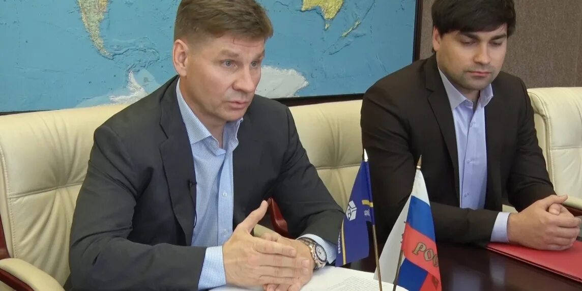 Новый директор завода свердлова. Дзержинск директор завода. Дзержинск директор завода. Дзержинск директор завода. Дзержинск директор завода.