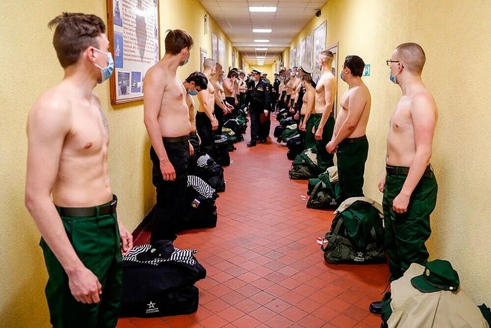 Статистика призыва в армию по годам. Сколько срочников в призыв. В ульяновской области стартовала весенняя призывная кампания. Сколько срочников в призыв. Численность срочников в российской армии.