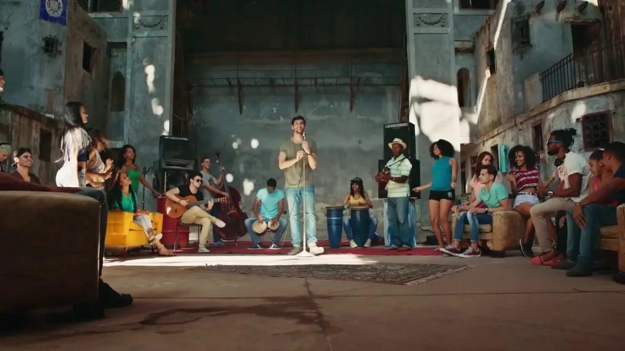 Песня sofia alvaro soler. Mia sofia alvaro soler. альваро солер клипы. песня sofia.