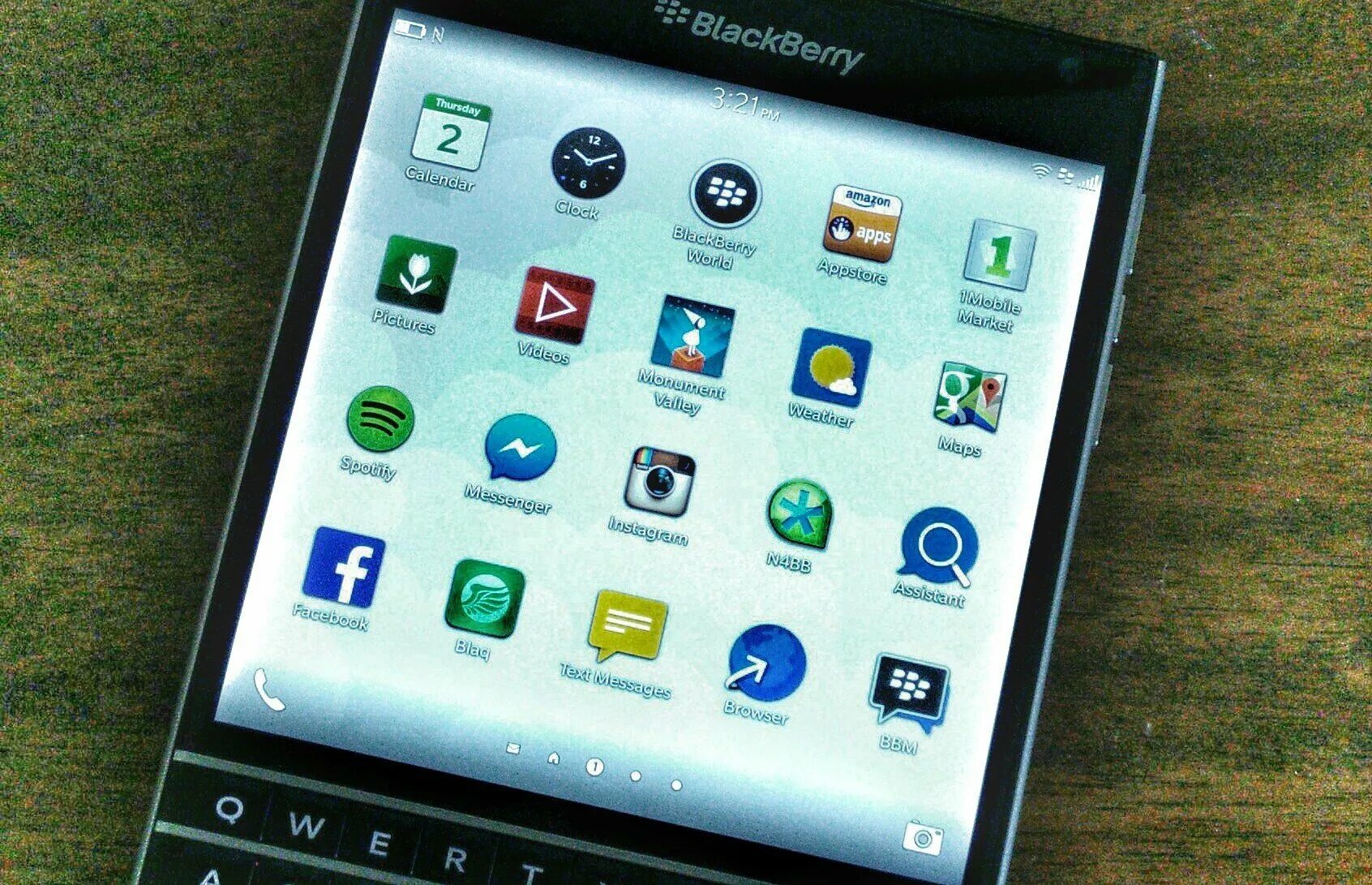 BLACKBERRY os 10. BLACKBERRY os 1.0. BLACKBERRY os Android. Игры BLACKBERRY 10 os машины.