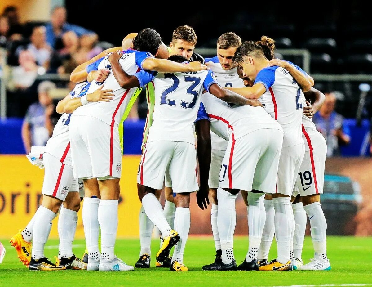 Соккер какие. Соккер в америке. соккер в сша. соккер. usmnt.