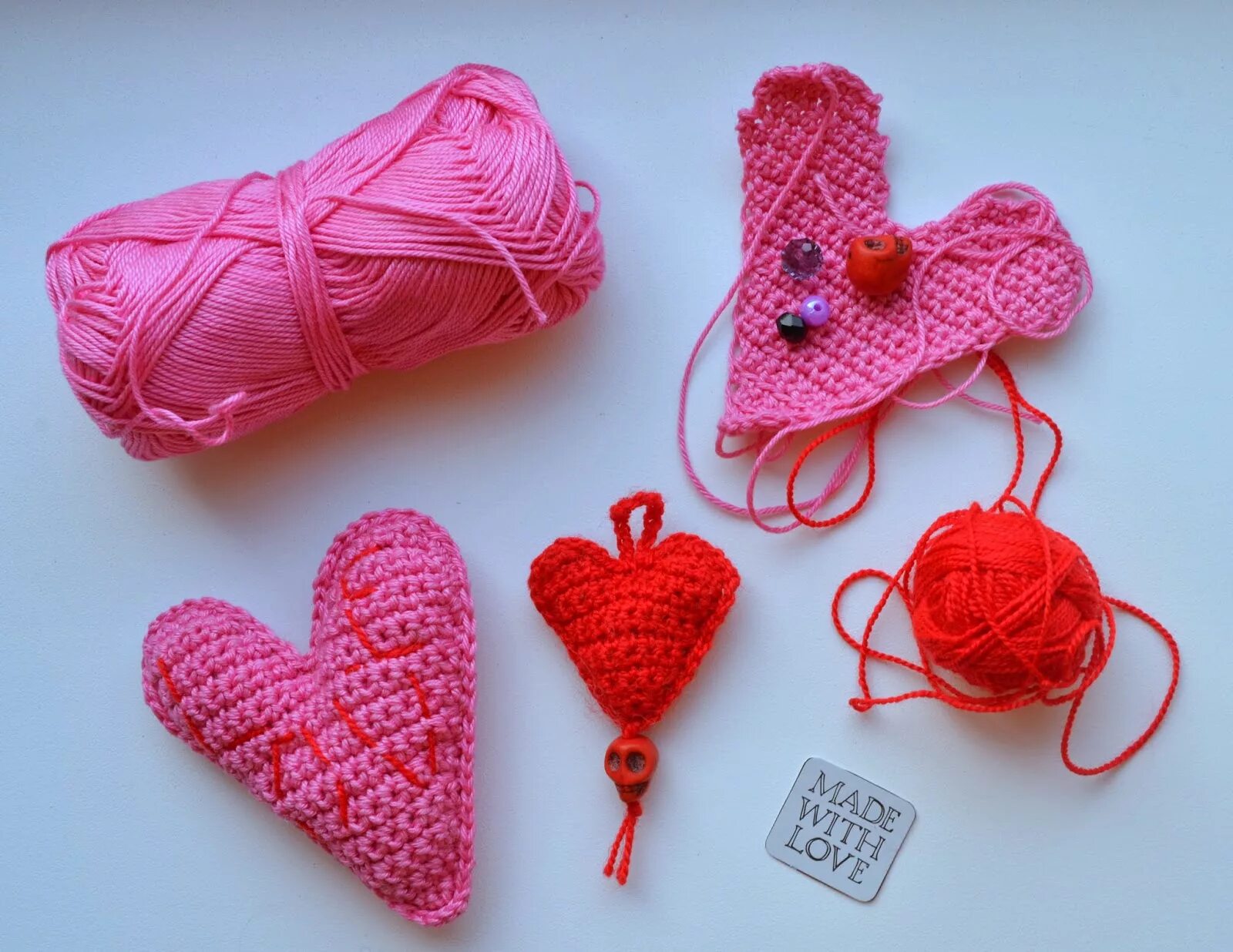 Сердечки на 14 февраля. Название связанное с сердцем. Игорь, что связано с сердцем. Сердечно-сосудистые заболевания. Строение сосудов сердца анатомия.