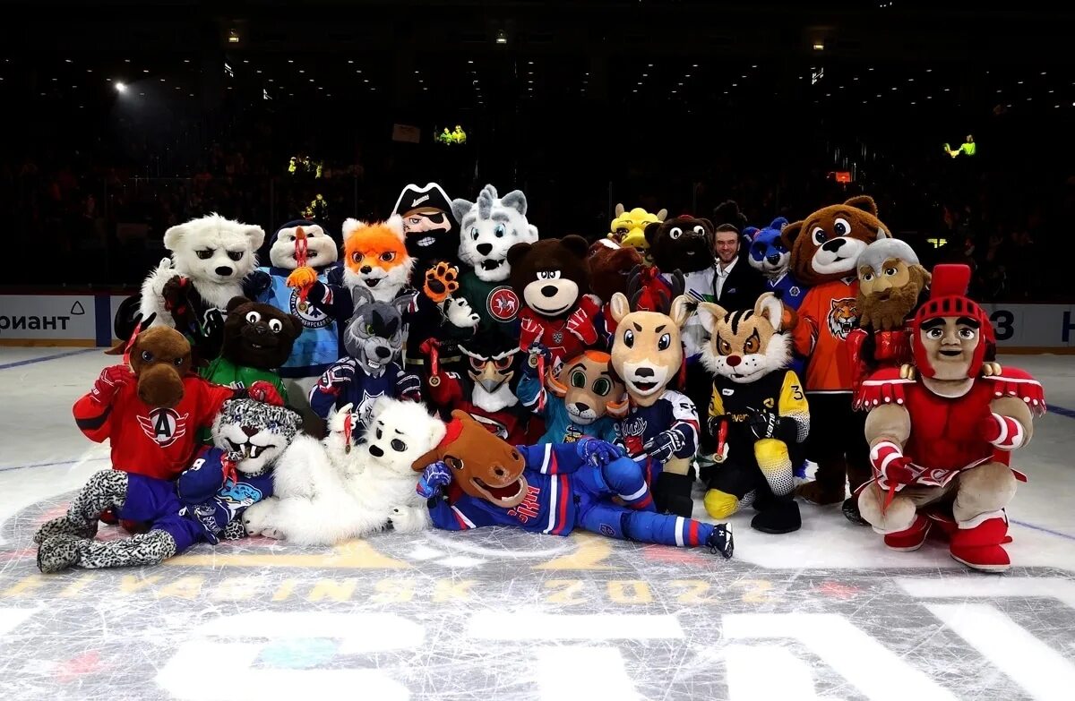 Маскот северстали. KHL all Star 2022 танец маскотов. Маскоты команд КХЛ. Талисманы КХЛ клубов. Талисманы Маскоты.