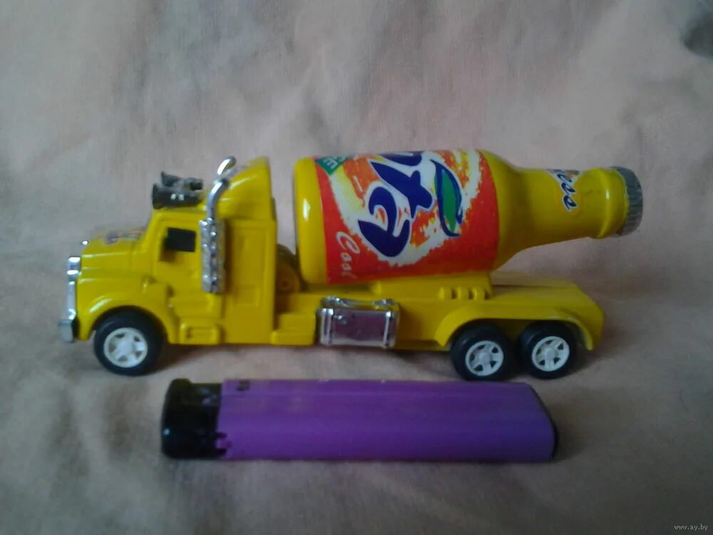 игрушечный грузовичок фанта. машина фанта. фанта краш. автомобили фанта. прозрачный понтиак 1940.