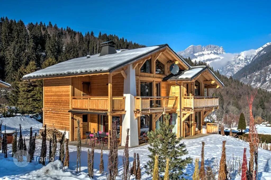 Шале сан года. Шале в австрии. Аренда шале в альпах. Шале "вербье" (verbier) проект. Шале шамони проект.