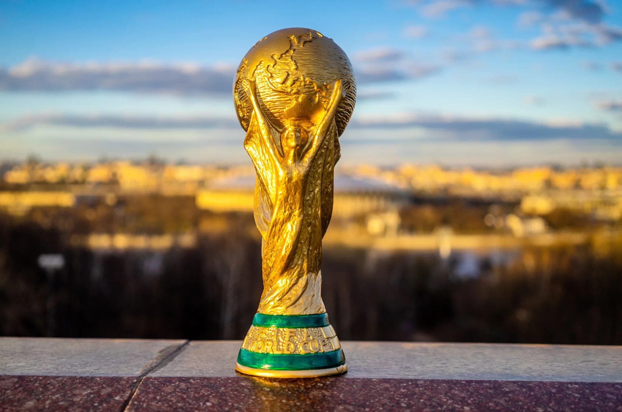 World s cup. Кубок ФИФА 2022. Кубок конфедераций 2022. FIFA World Cup 2022 трофей.