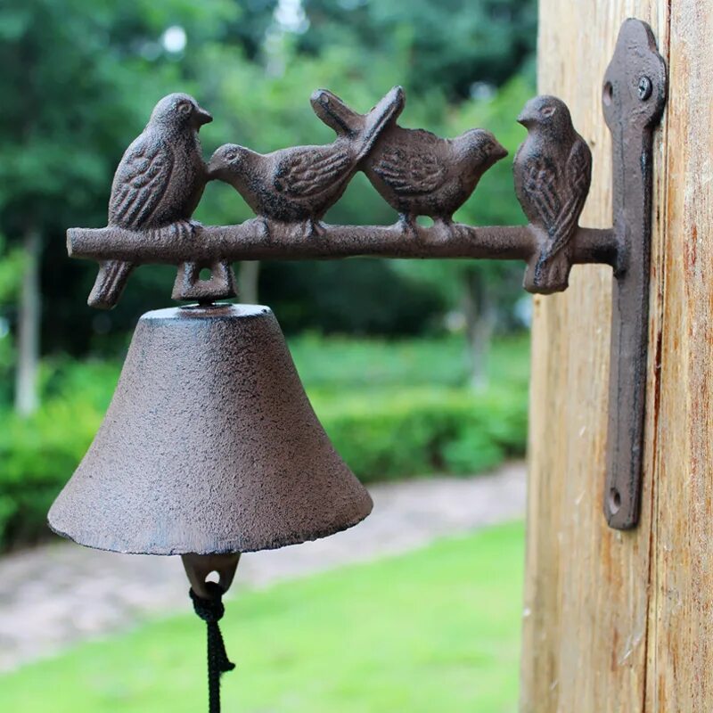 Декор для сада из металла. Декор из чугуна для сада. Кованые птички. Птички из металла для декора.