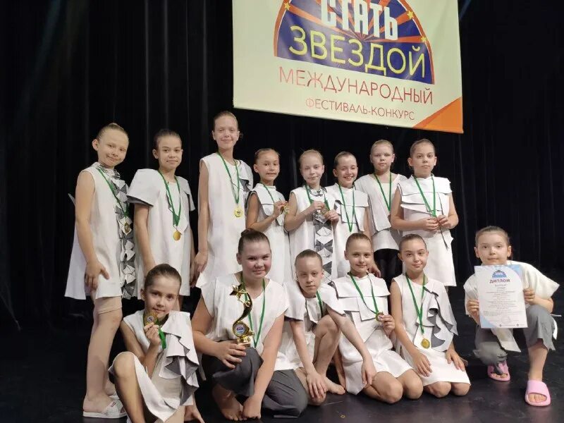 Поликлиника 15 в самаре на фадеева. 15 детская самара. 15 детская поликлиника самара стара загора 70. Вручение ключей от квартир детям сиротам. Самарская городская клиническая поликлиника 15 промышленного района.