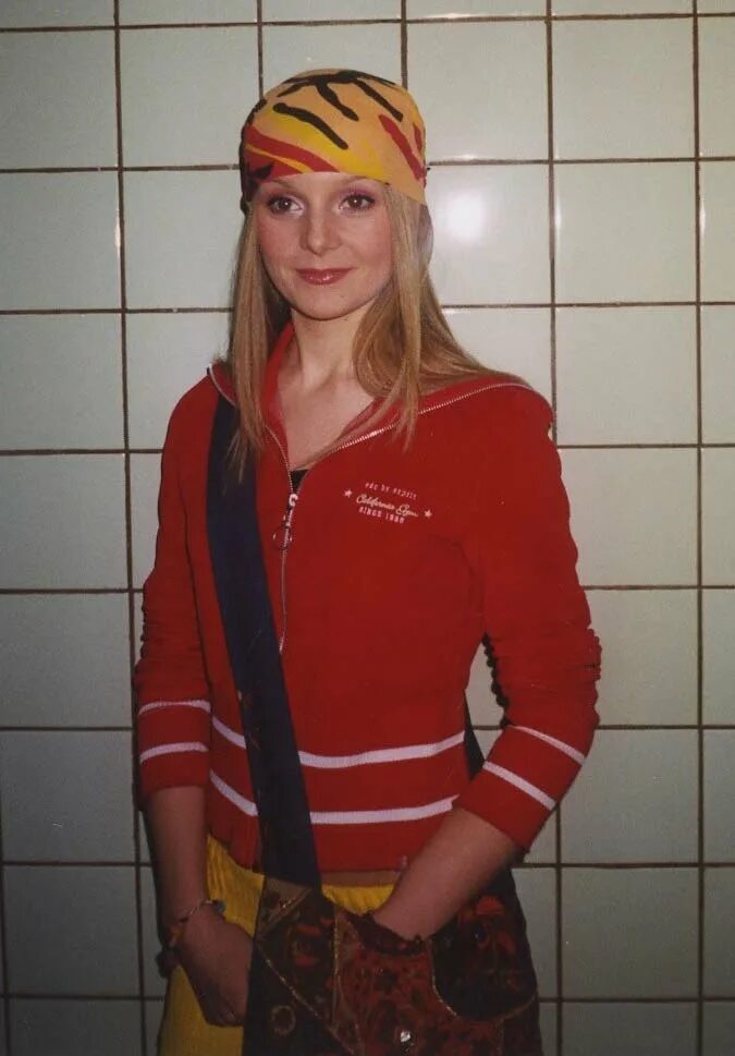 Настя довольна. Сюжет мем. Настя не пьет. Настя довольна. Настя довольна.