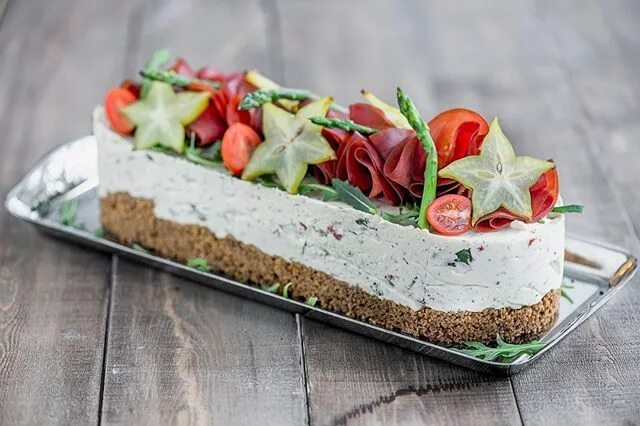 Read These 10 Crazy Sandwich Cakes Will Totally Trick Your Taste Buds today. Be