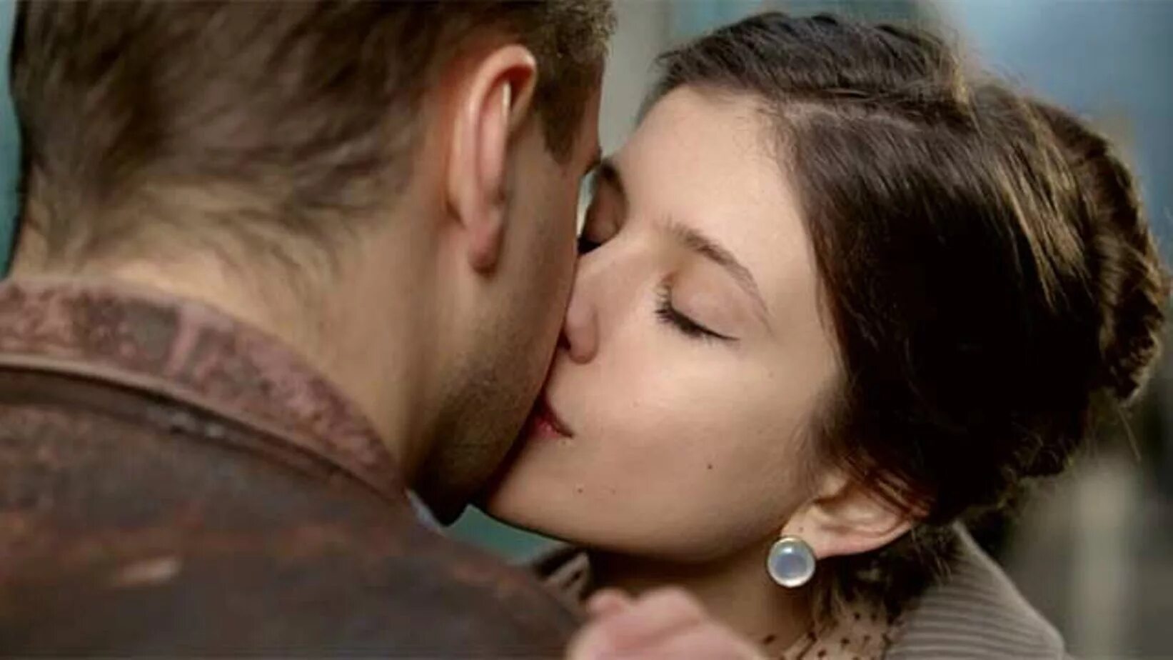 Оттепель трейлер. Оттепель трейлер. Оттепель трейлер. Оттепель трейлер. Цыганов оттепель.