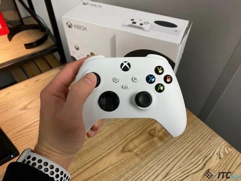 Xbox series s pro. Хбокс сериес s. джойстик xbox series s. геймпад xbox ss. xbox one series s.