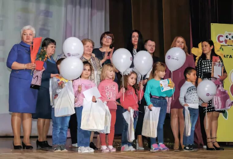 Детские дома в кыргызстане. Благотворительность в детский дом. Дети из детдома. Спонсор детский дом. Детский социально-реабилитационный центр.