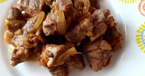 Свиное мясо с луком