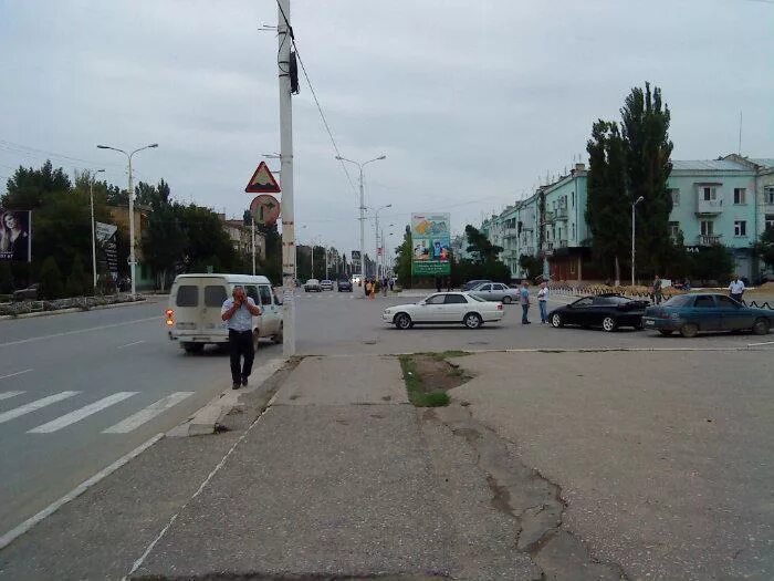 Каспийск улица ленина дом 30. Улица ленина г. Каспийск достопримечательности фото. Улицы города каспийск. Ул.