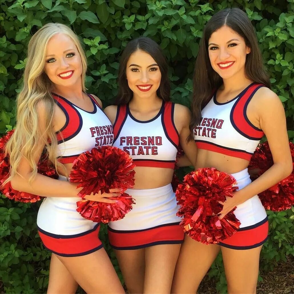 Команда леди дианы 2021. Леди бани в школе черлидерш. Черлидерша саманта лопес. Леди бани в школе черлидерш. Леди бани в школе черлидерш.