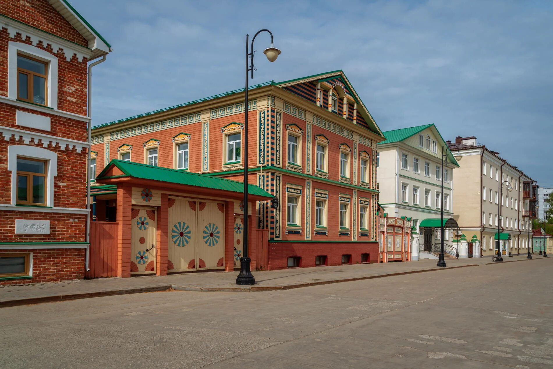 Татарский дом казань. Старо-Татарская Слобода в Казани. Казань улица Татарская Слобода. Старая Татарская (Старо-Татарская) Слобода. Музей Старо татарской слободы в Казани.