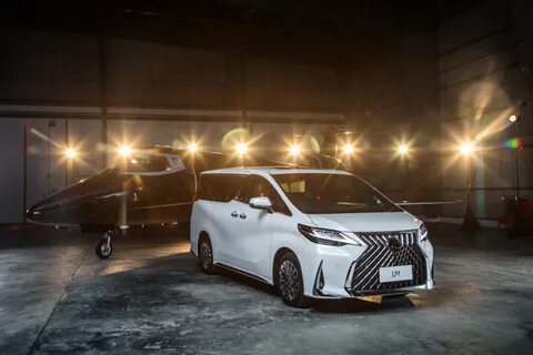 Lexus lm