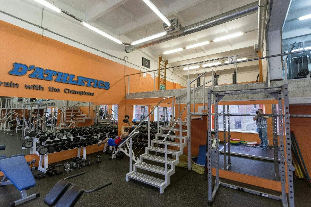 Спортзал d athletics спб. Д атлетикс фитнес. Д атлетикс санкт петербург. Д атлетикс санкт петербург. Д-атлетикс санкт-петербург проспект энгельса.