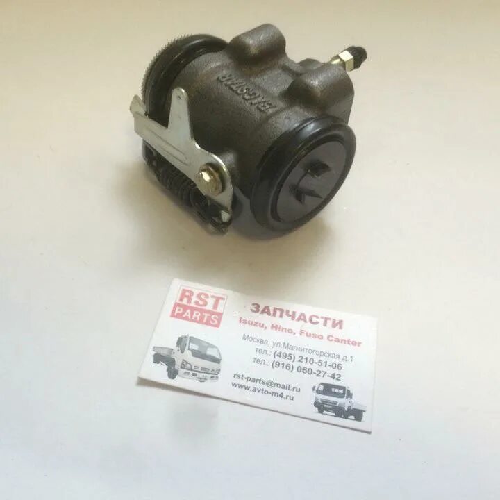 Задние тормозные цилиндры рено дастер 4х4. Тормозной цилиндр задний левый. Тормозной цилиндр geely mk задний левый. Задний тормозной цилиндр тойота корона премио. Цилиндр тормозной задний ланос 1.