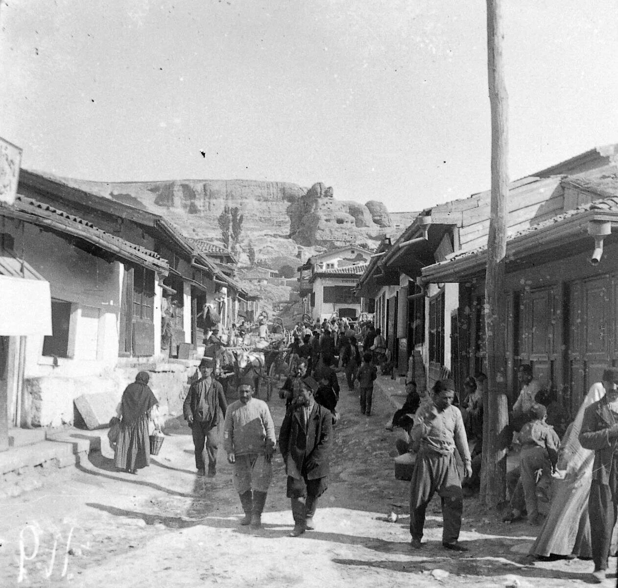 Бахчисарай табачное. Бахчисарай 19 века. бахчисарай 1927. бахчисарай 1910. крым татары 19 век.