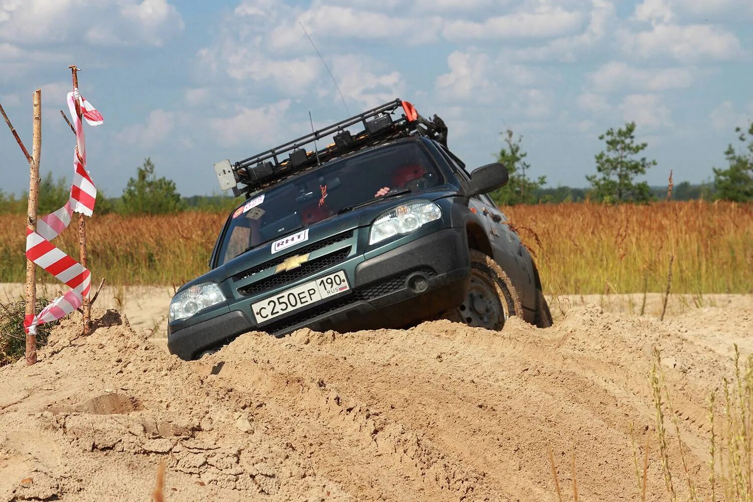Шевроле нива оффроуд. Нива шевроле off road. Нива шевроле для бездорожья. Нива шевроле 4х4. Нива шевроле на бездорожье.