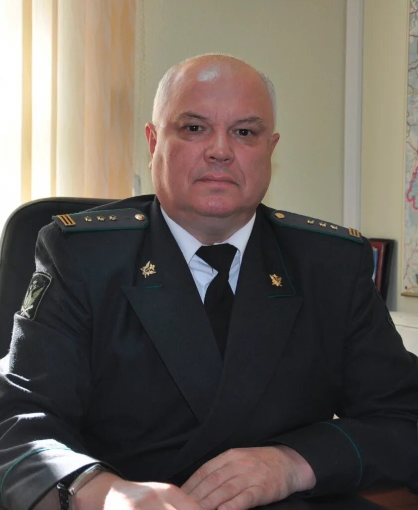 Как зовут начальника управления