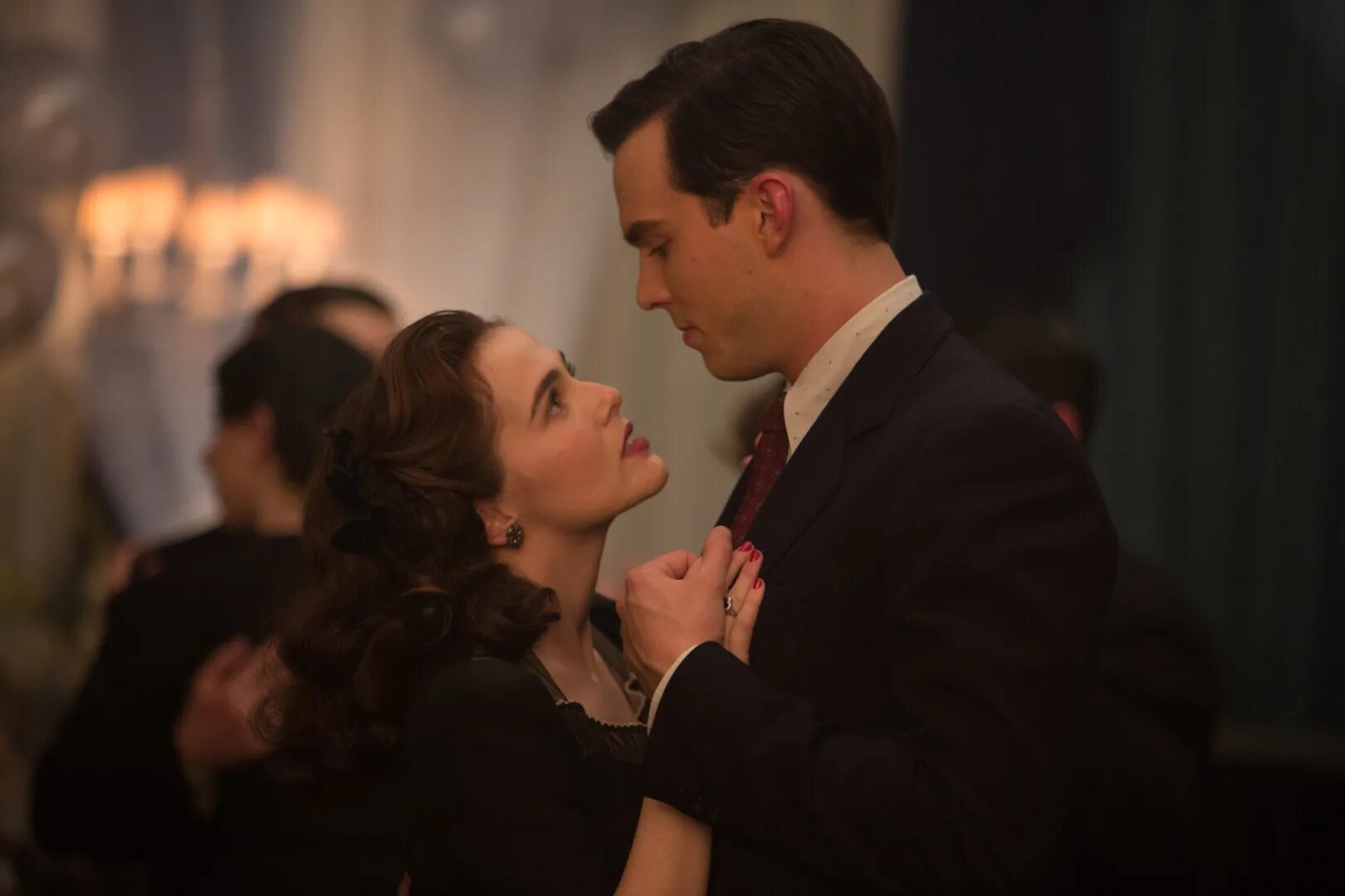 За пропастью во ржи фильм 2017 сэлинджер. За пропастью во ржи фильм. Во пропасти во ржи фильм 2017. За пропастью во ржи фильм. Над пропастью во ржи фильм 2017.