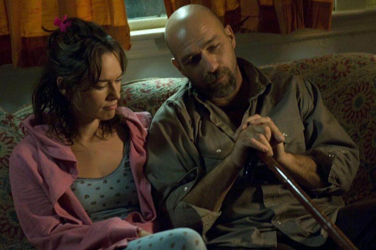 Lamb of god ashes of the wake обложка. Lay to rest. Lay to rest. Lay to rest. Бобби сью лютер в похоронённая.