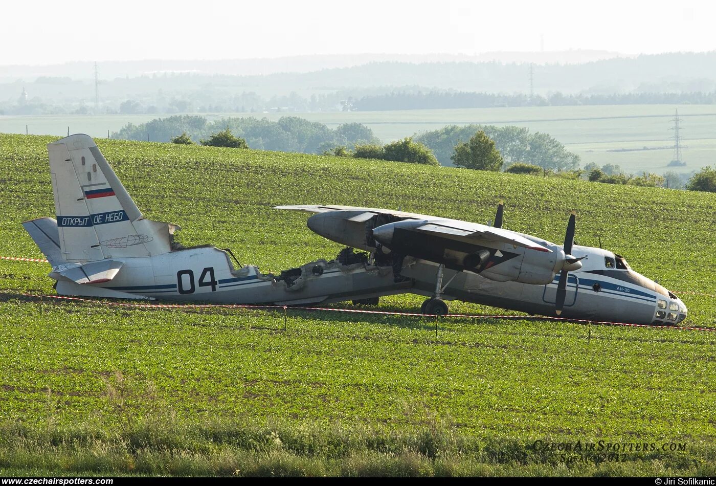 АН 30 ВВС. АН 30 модель. АН-71 самолёт. И-30 самолет. Самолет 30 апреля