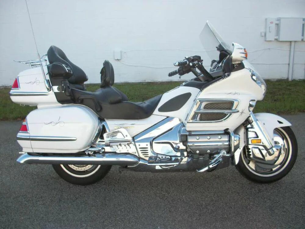 Хонда Голд Винг 2004. Honda Gold Wing 2002. Honda Gold Wing 1800. Honda gl1800 Gold Wing.