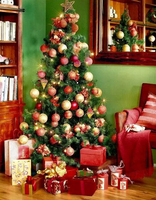 как красиво украсить елку в красном цвете. как красиво украсить елку в красном цвете. стильная новогодняя елка. как красиво украсить елку в красном цвете. как красиво украсить елку в красном цвете.