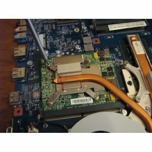 Чистка замена термопасты. Термопаста для ноутбука. Разбор acer aspire 5750g. Asus zn242g разборка. Термопаста для ноутбука.