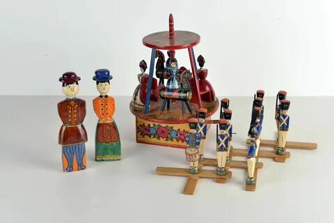 Тематические игрушки