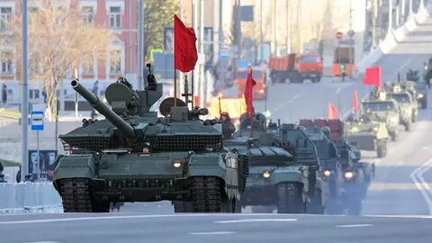 Сколько человек участвует в параде