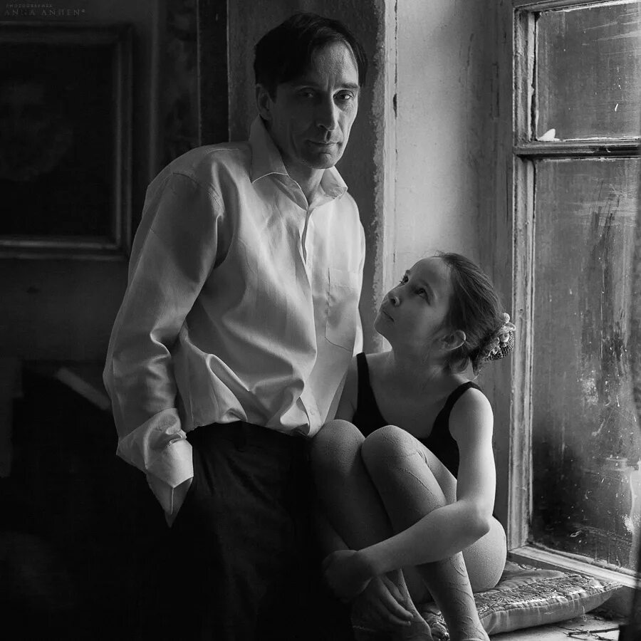 совращение семьи рассказ. оливия крочиккия мужчины женщины и дети. растлил несовершеннолетнюю. однажды в ирландии фильм 2011 гоблин. ревность детей к младшим детям.